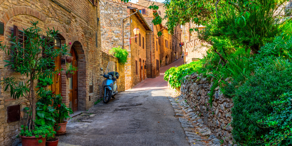 Ruas de Toscana. Arquitetura antiga. ruas estreitas.